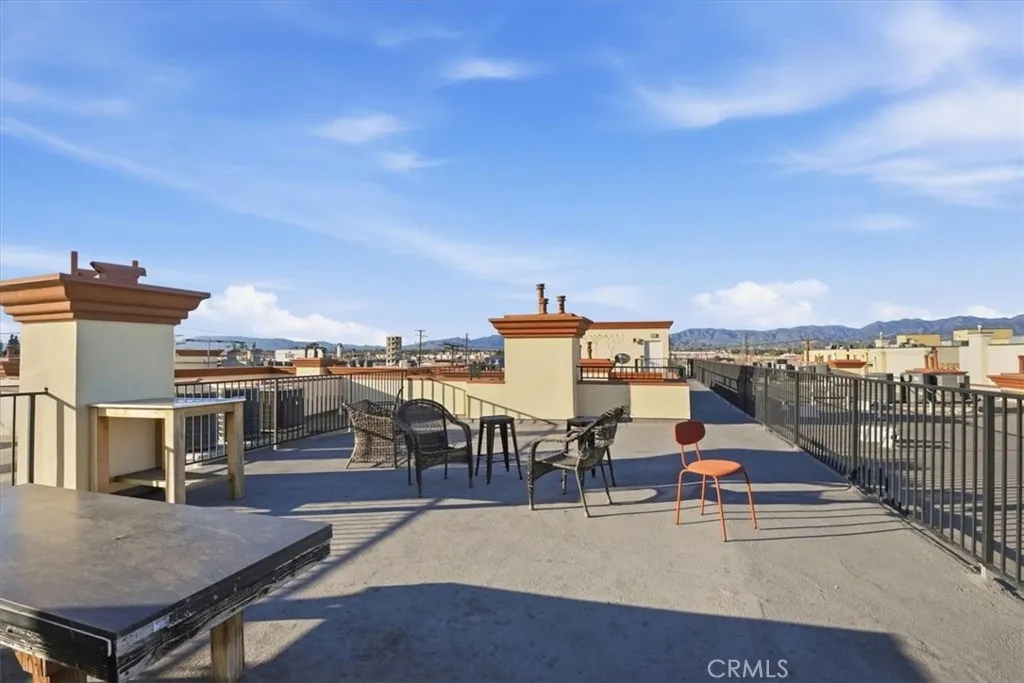 6938 Laurel Canyon, Los Angeles, CA 91605 - Photo 3 of 30, North Hollywood, CA