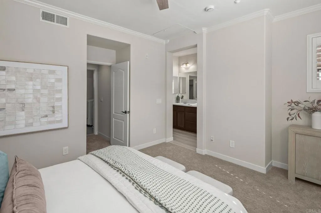 https://cdn.realtyfeed.com/cdn/127/306566096/28a73b2e5825321c11070c2dcc32ae4c.webp