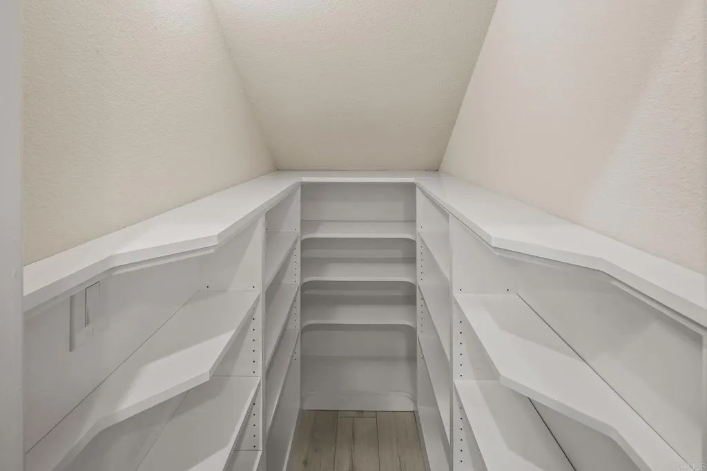 https://cdn.realtyfeed.com/cdn/127/306566096/46c1ea665f99818a61744892a5c8b36c.webp