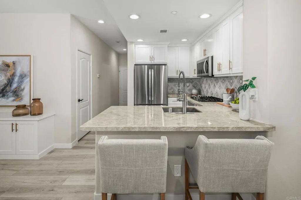 Photo #6: PTP2507820 Listing 