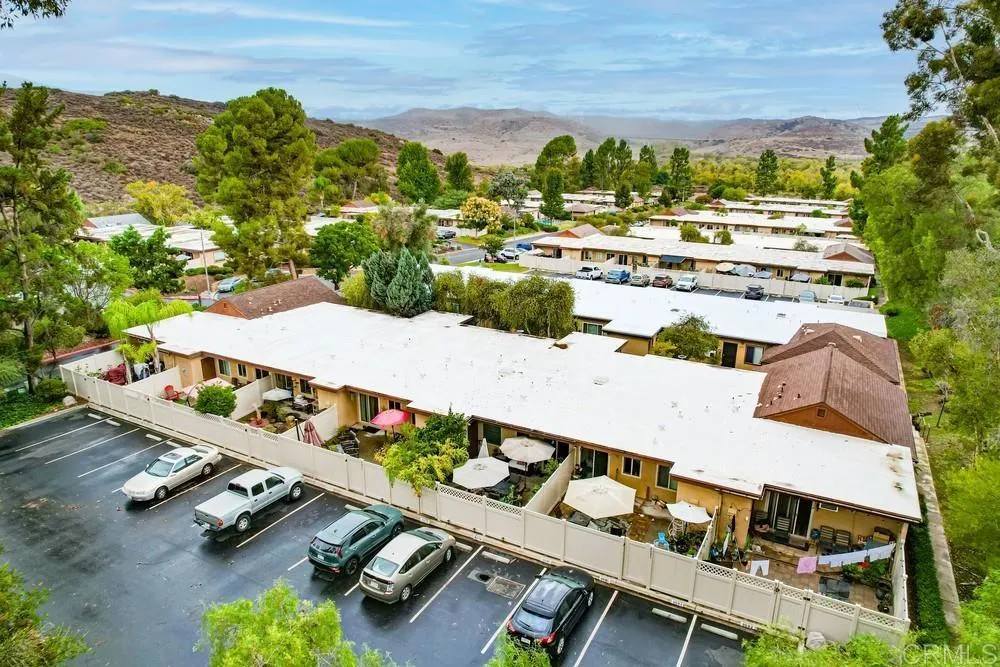 https://cdn.realtyfeed.com/cdn/127/306566098/2e9c1ff8fe353c6a7693449970200fe1.webp