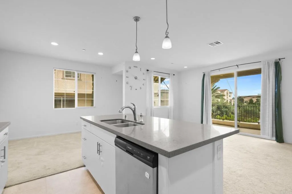 Photo #5: PTP2507822 Listing 