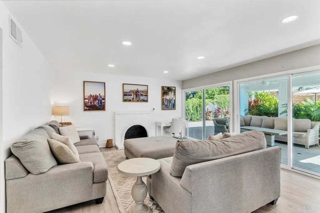 https://cdn.realtyfeed.com/cdn/127/306566106/6581860022970a7ed947d0260315cdc2.webp