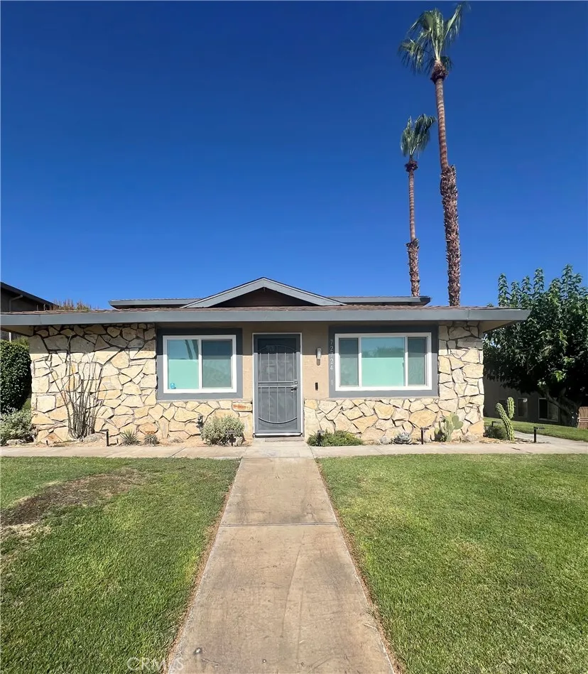 2566 Broadway, Huntington Park, CA, 90255