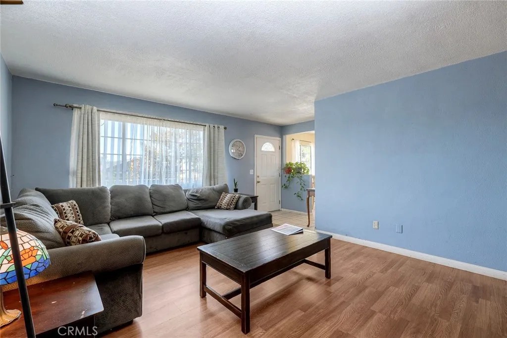 https://cdn.realtyfeed.com/cdn/127/306566134/47638c069afd6b4ba37b193899b9f88e.webp