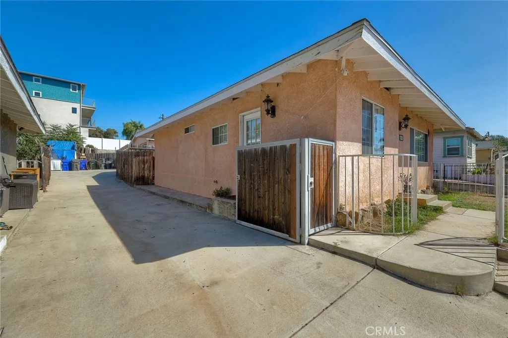 https://cdn.realtyfeed.com/cdn/127/306566134/e8396c5d7b081680b592b73f1a4cb7dc.webp