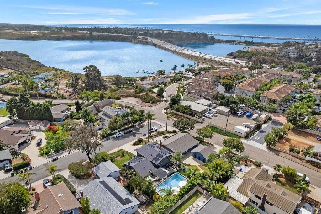 https://cdn.realtyfeed.com/cdn/127/306566178/0950981a4113de43018c938f8265e14e.webp