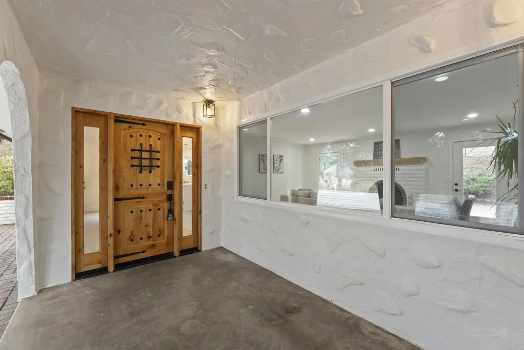 https://cdn.realtyfeed.com/cdn/127/306566182/aea24856886934c78f931d4d683bd37d.webp
