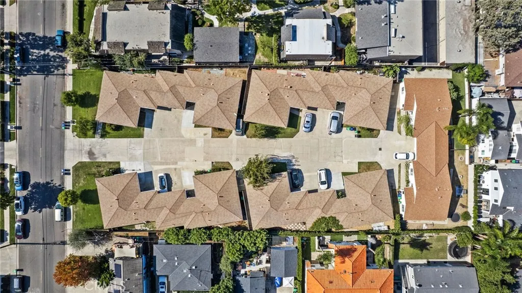 184 E 21st St, Costa Mesa, CA 92627 - Photo 3 of 9, Costa Mesa, CA