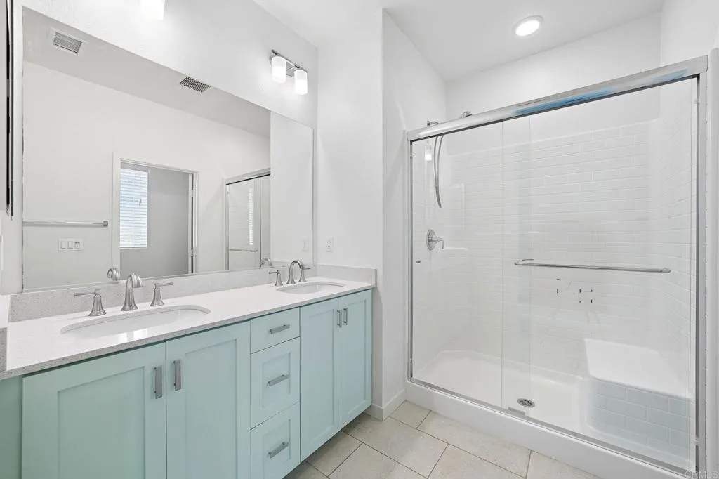 https://cdn.realtyfeed.com/cdn/127/306566309/41272b76165bd81780f63fe673fabf71.webp