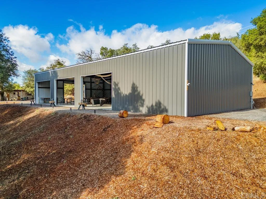https://cdn.realtyfeed.com/cdn/127/306566332/1fb1dd3dd4951d5e530123ef7bae4bb1.webp