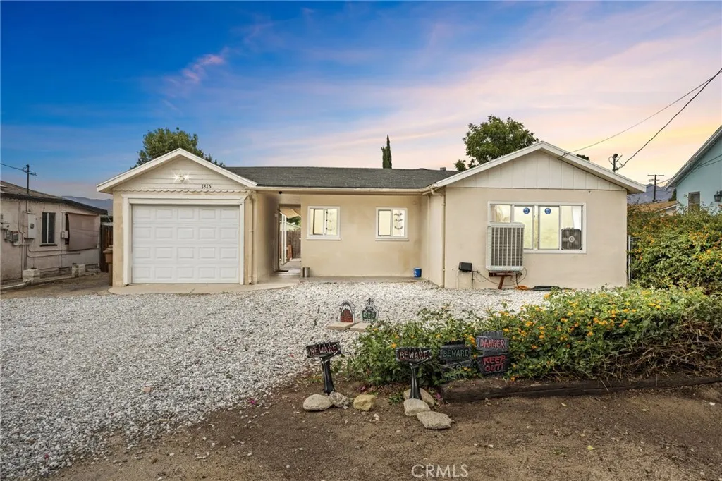 1815 Capri Avenue, Mentone, CA 92359