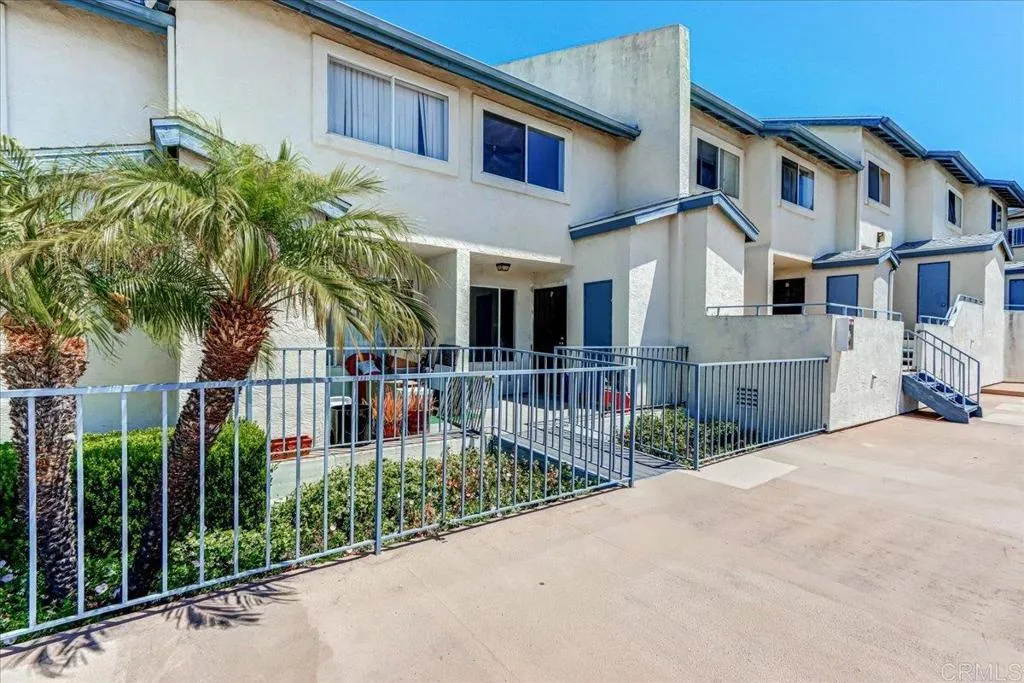 https://cdn.realtyfeed.com/cdn/127/306566402/789c8e60f4b9d87eb96f1f3e2f03acdc.webp