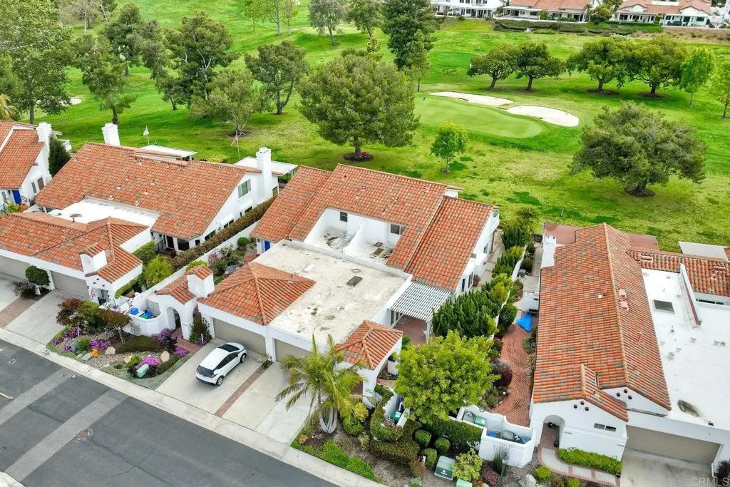 https://cdn.realtyfeed.com/cdn/127/306566448/421b7b88bb1db8c728a885317d511785.webp