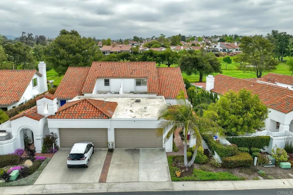 https://cdn.realtyfeed.com/cdn/127/306566448/9ac2b110646cecd7faaa87a7bb6fbcd4.webp