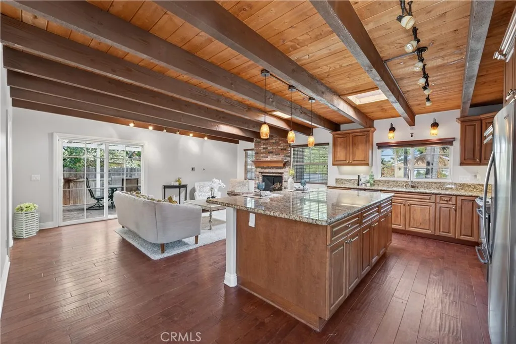 https://cdn.realtyfeed.com/cdn/127/306566472/9342e2a2ff498ec8e3747568106ea5fc.webp