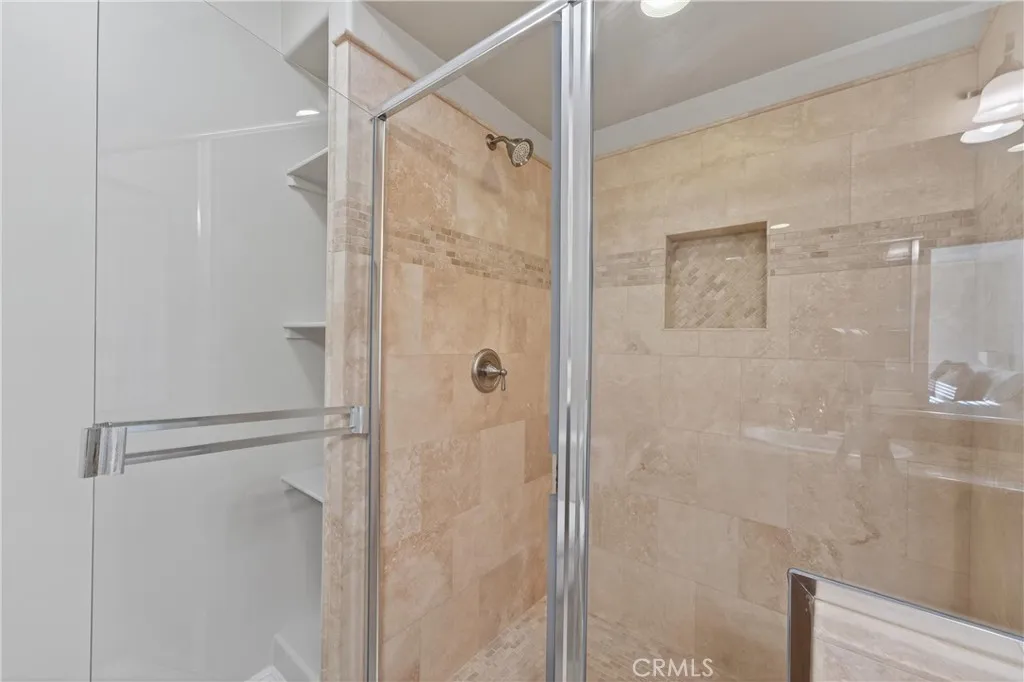 https://cdn.realtyfeed.com/cdn/127/306566472/d3c1f7b2f7b9d41dbbc191fef9c244f2.webp