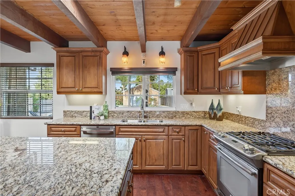 https://cdn.realtyfeed.com/cdn/127/306566472/dbe65a49a96a9130fbb82e23ed0da12d.webp