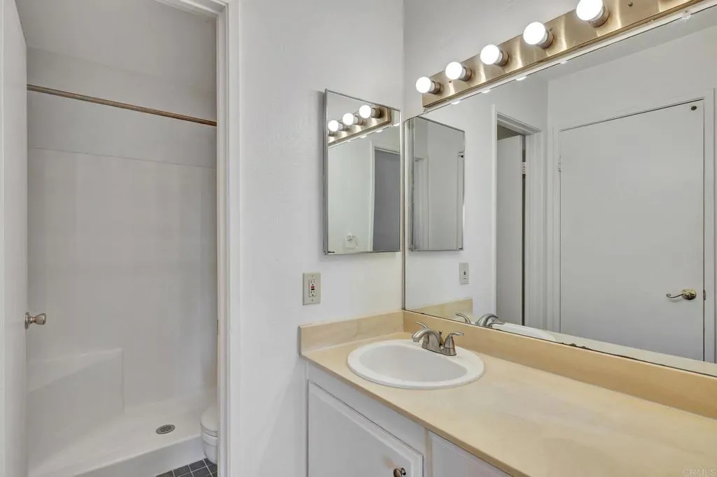 https://cdn.realtyfeed.com/cdn/127/306566473/e5e3d8ea0a098da535492560f61f0747.webp