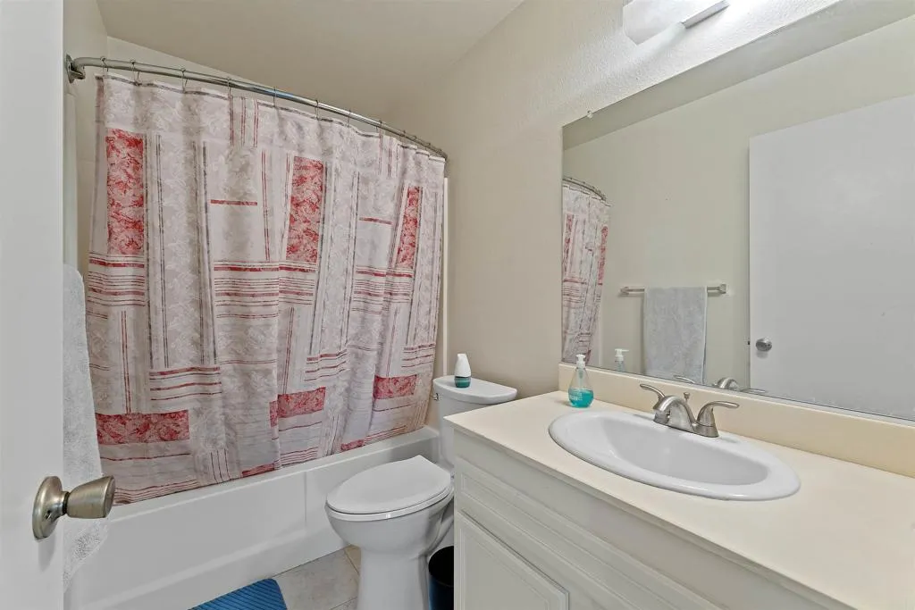 https://cdn.realtyfeed.com/cdn/127/306566506/251a700d456a1675ba524b5272b90c0d.webp
