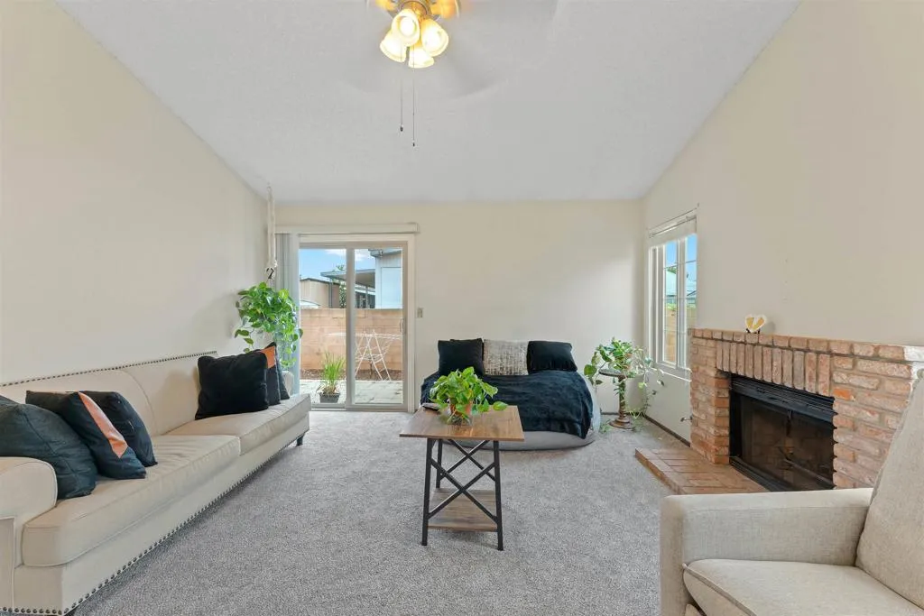 https://cdn.realtyfeed.com/cdn/127/306566506/44b12ed40acfe622d1727f0a2eb0d974.webp