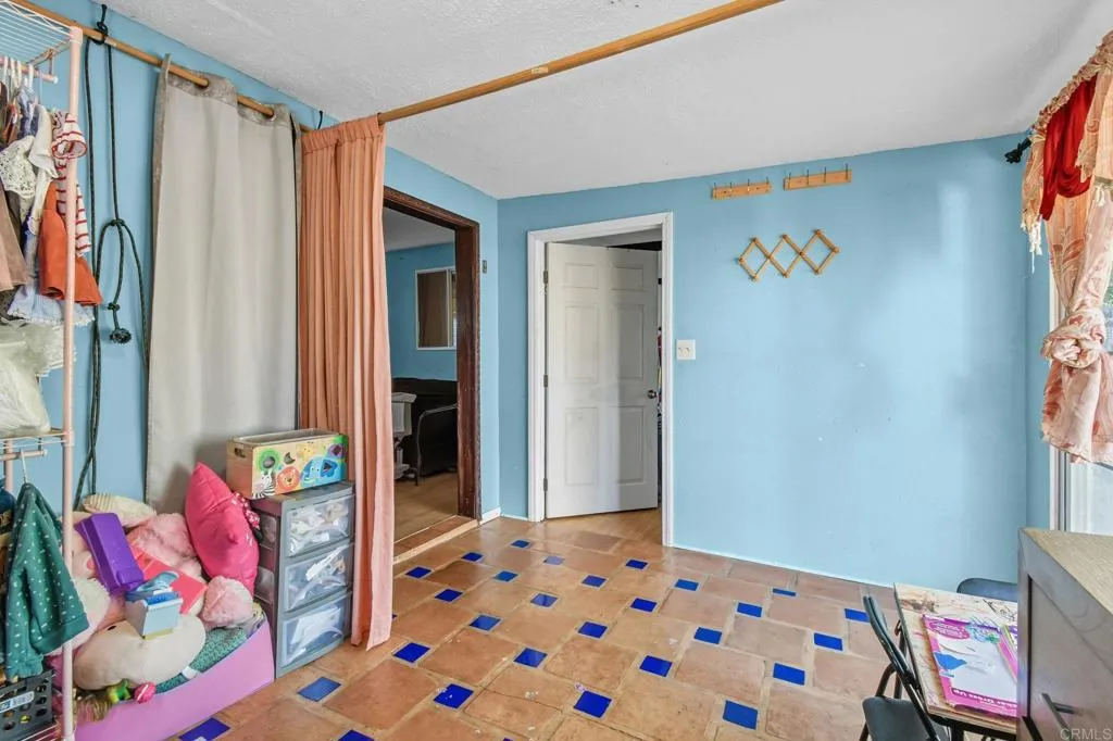 https://cdn.realtyfeed.com/cdn/127/306566509/62e60fb0a3b81ccd0ea2c66bbb689b8a.webp