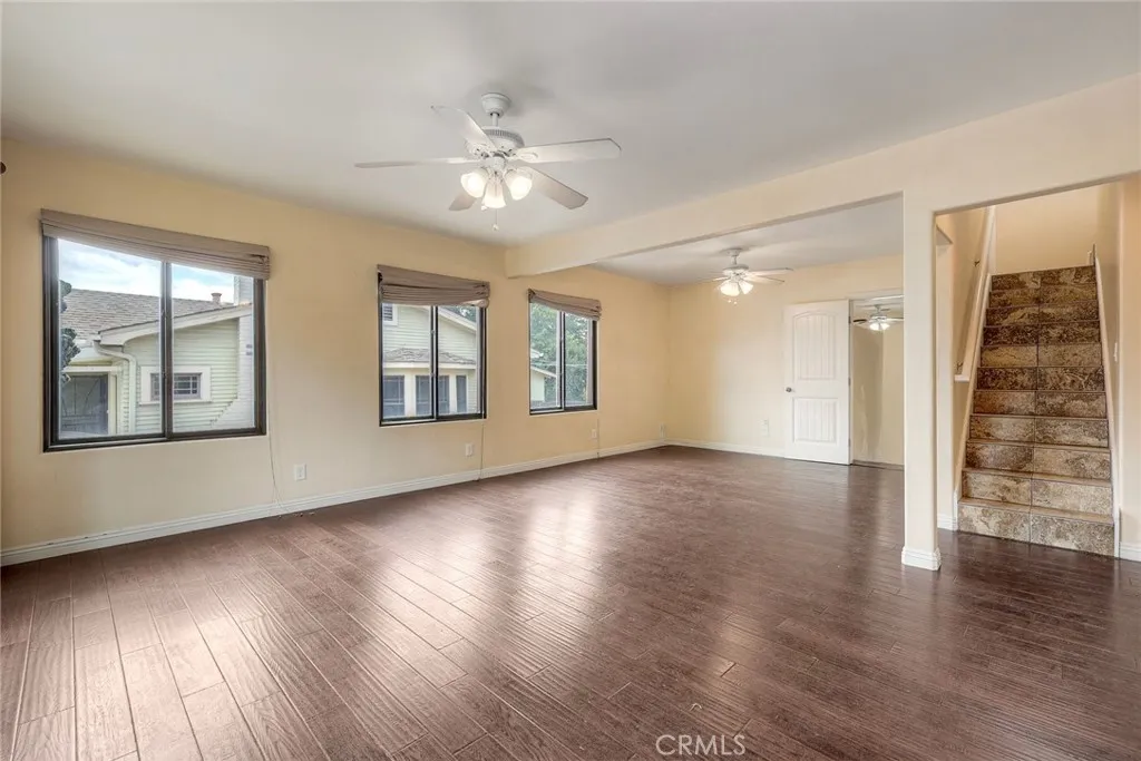 https://cdn.realtyfeed.com/cdn/127/306566528/12178f4a7a4e0eced3b40011d00f1565.webp
