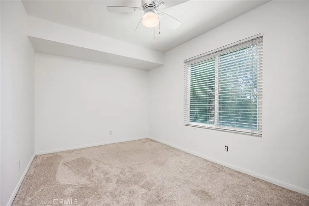 https://cdn.realtyfeed.com/cdn/127/306566529/b347c3cfe957699368e334dbe8c0292e.webp