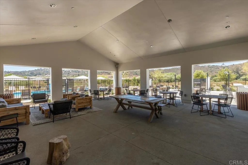 https://cdn.realtyfeed.com/cdn/127/306566531/a6b33cda955443287d6ef48cad4047f3.webp
