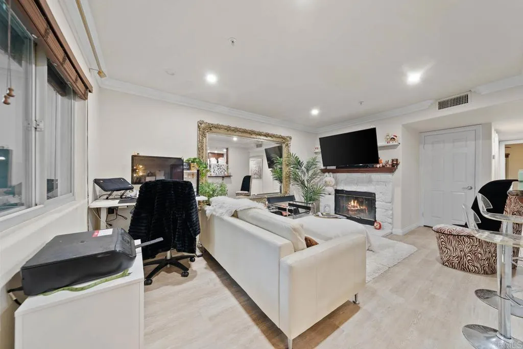 Photo #3: PTP2507834 Listing 