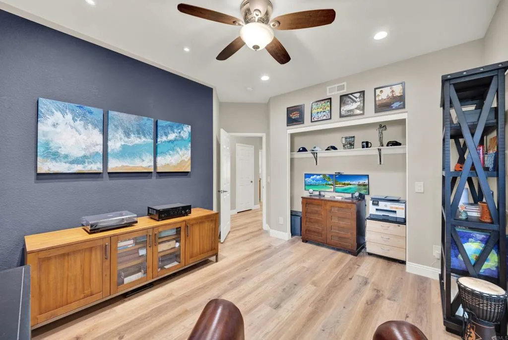 https://cdn.realtyfeed.com/cdn/127/306566632/808784f79b4c6220f67b247320852650.webp