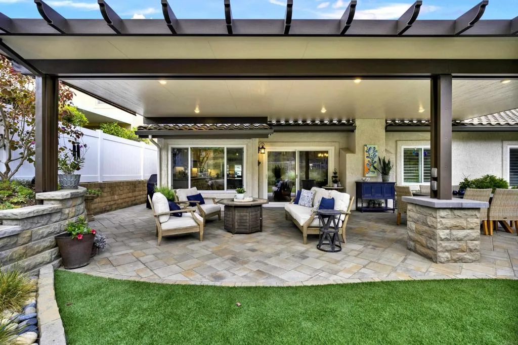 https://cdn.realtyfeed.com/cdn/127/306566632/849aa48bf2943ebb0429883a9f9a9e0b.webp