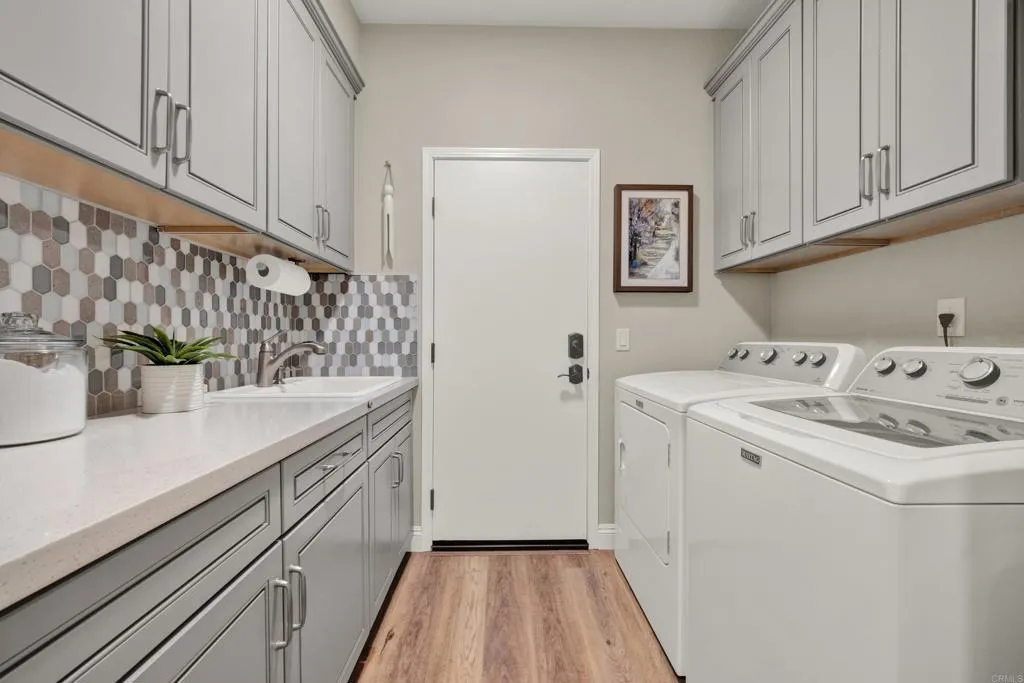 https://cdn.realtyfeed.com/cdn/127/306566632/87ba31873d51365e1b481bf73f18087b.webp