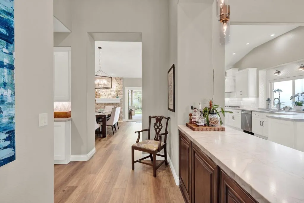 https://cdn.realtyfeed.com/cdn/127/306566632/f410a76da6e4c80946016fe2c5c46070.webp