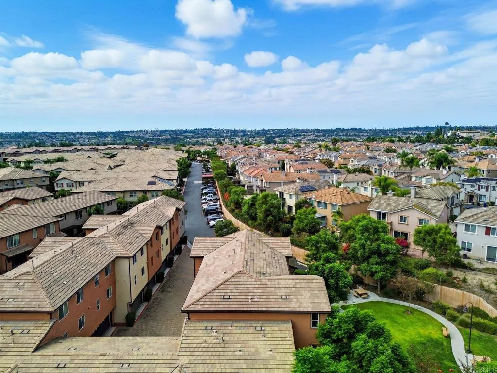 https://cdn.realtyfeed.com/cdn/127/306566695/635c2667b64749c35f1edd387e56eb15.webp