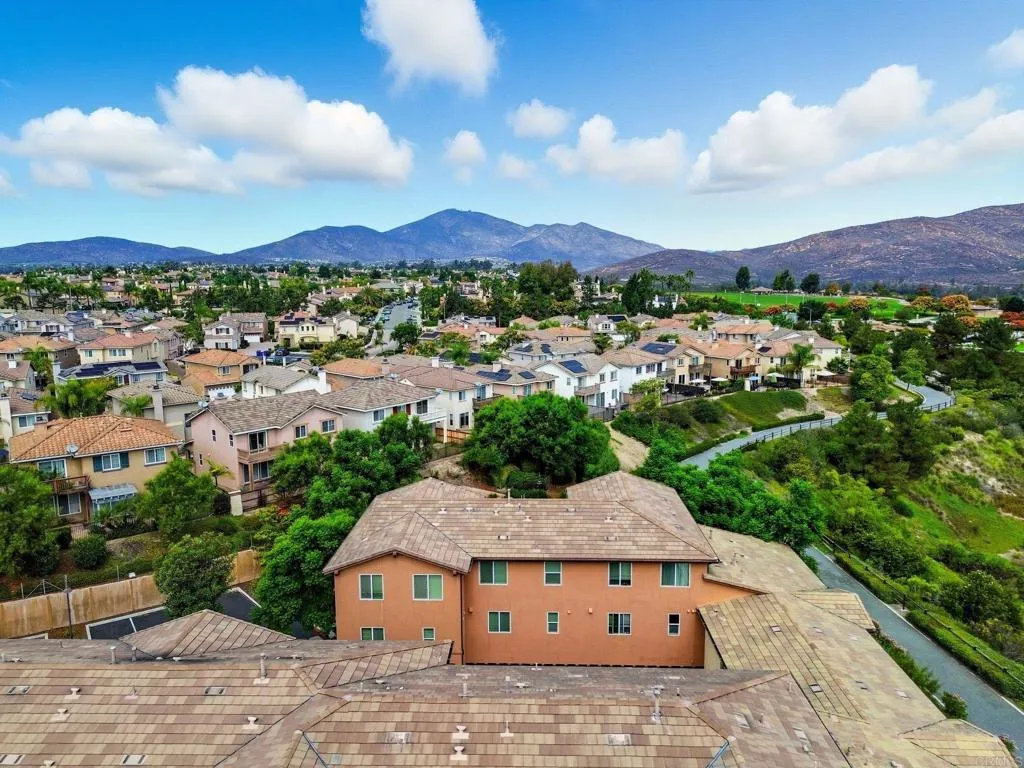 https://cdn.realtyfeed.com/cdn/127/306566695/9a28db02ad361334b5eed77d7625f99a.webp