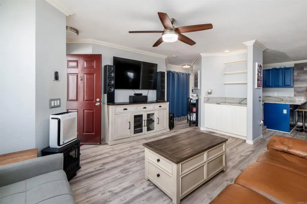 https://cdn.realtyfeed.com/cdn/127/306566764/0fa820563877a576607c3904a1af01b1.webp