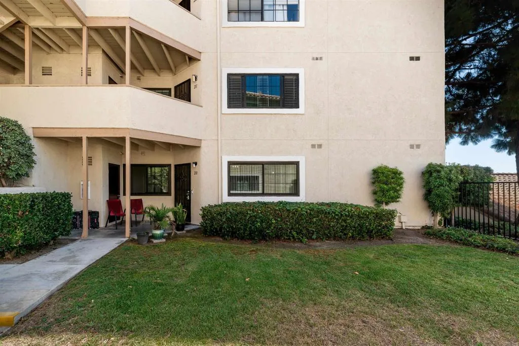 https://cdn.realtyfeed.com/cdn/127/306566764/de5caa292d0192fb68f1f506a97a977b.webp