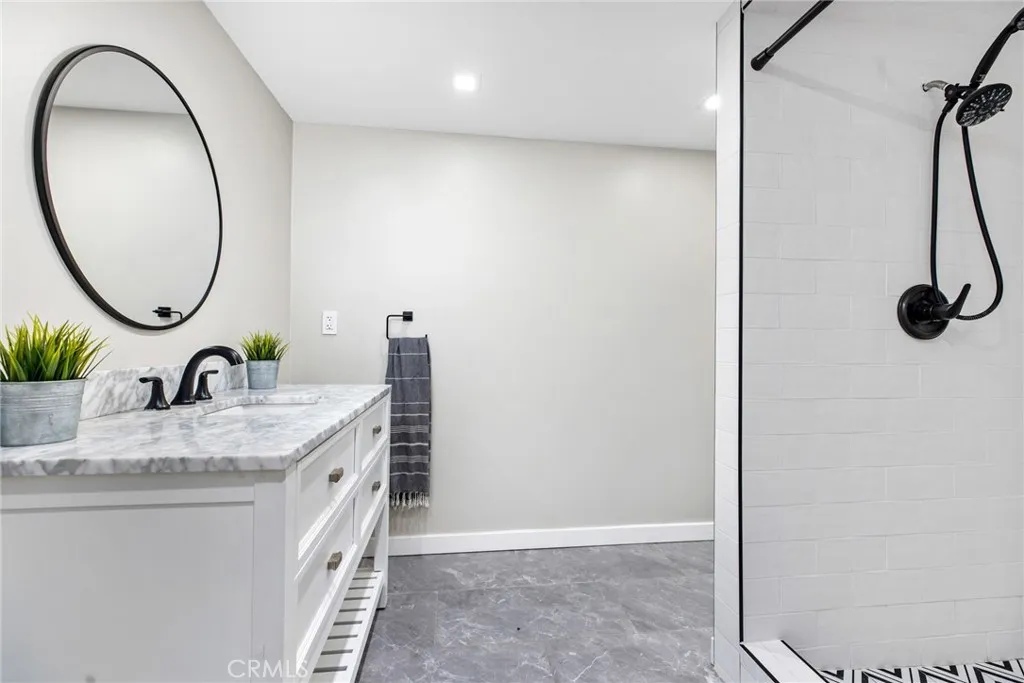 https://cdn.realtyfeed.com/cdn/127/306566803/2f189eadb75b3f5b8593b92240a05e21.webp
