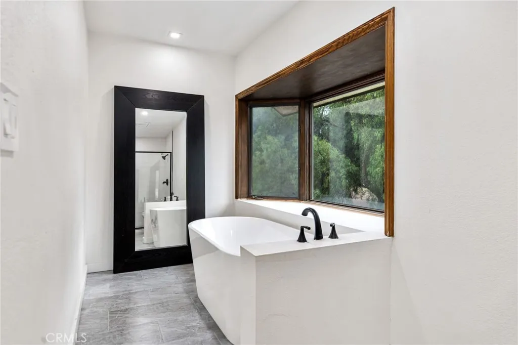 https://cdn.realtyfeed.com/cdn/127/306566803/4b6b3fa47b18fb867eba0b1780a956c1.webp