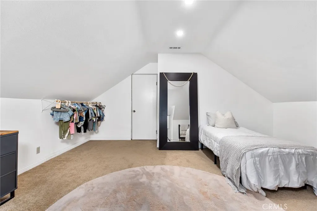 https://cdn.realtyfeed.com/cdn/127/306566803/5060b76f111a85737b2fe2c353648366.webp