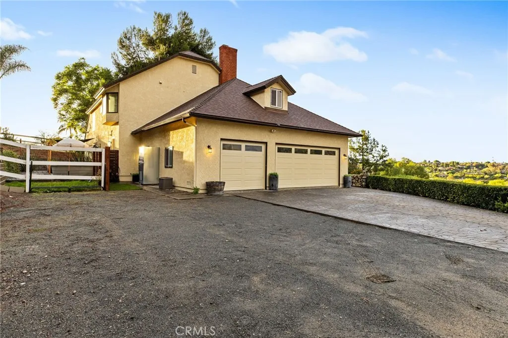 https://cdn.realtyfeed.com/cdn/127/306566803/7bde11e8c3a4d9ab2934a85e9beb4119.webp