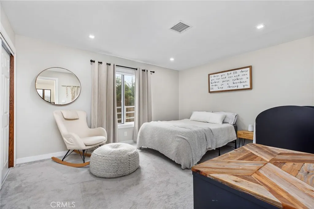 https://cdn.realtyfeed.com/cdn/127/306566803/c2797ce8f6947c149b64572a5433735e.webp