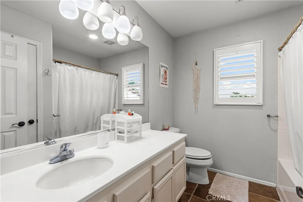 https://cdn.realtyfeed.com/cdn/127/306566820/08819cd0ed97d2f35749752274524672.webp