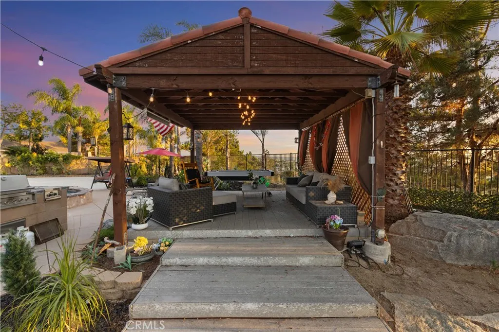 https://cdn.realtyfeed.com/cdn/127/306566820/34d9a43ddc36f2afe1ee9f4e391ac486.webp