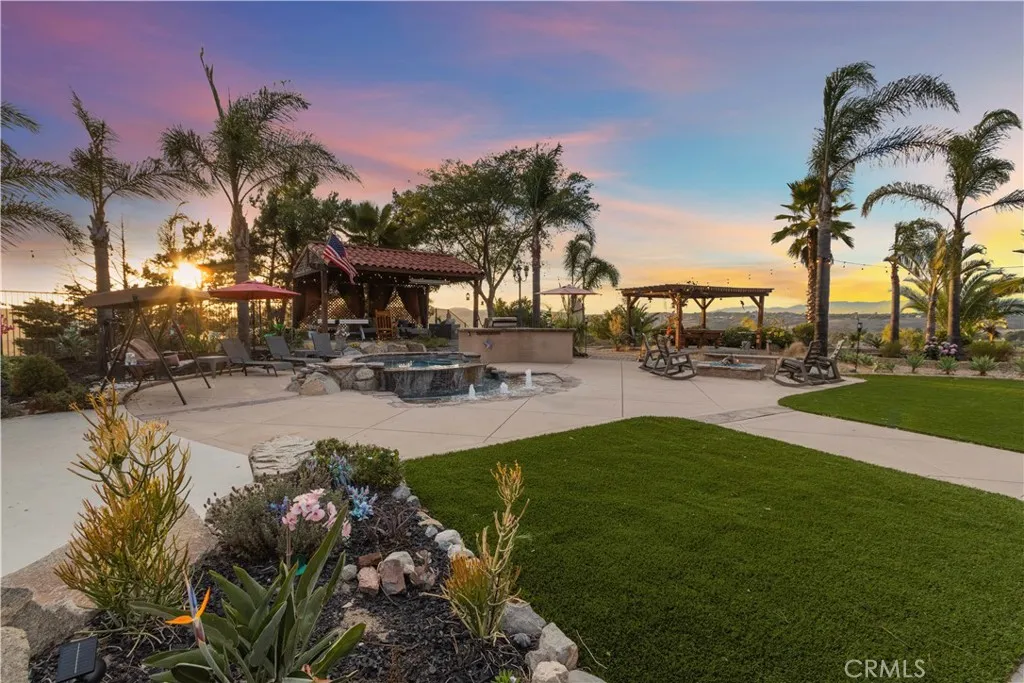 https://cdn.realtyfeed.com/cdn/127/306566820/798ca89ee69d3637e2dcdc9764eb012d.webp