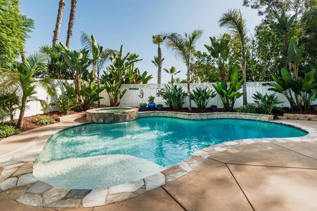 https://cdn.realtyfeed.com/cdn/127/306566874/2f292ff21e0f830560705be6d65aa8fd.webp