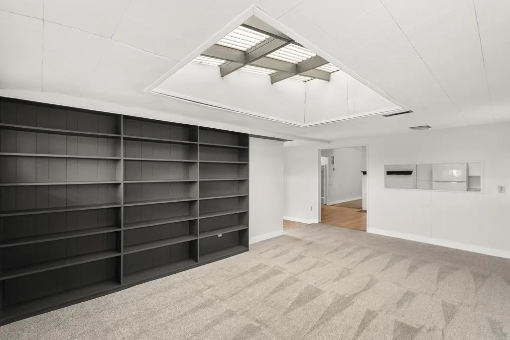 https://cdn.realtyfeed.com/cdn/127/306566884/0dbdac8d21ae38d4496365715c264b0f.webp