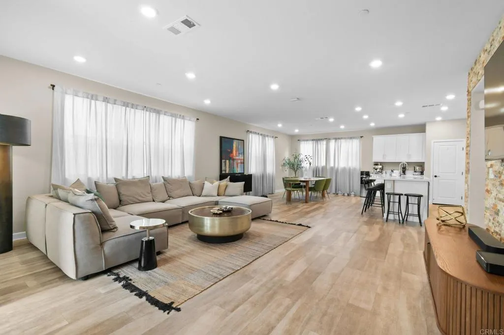 Photo #10: PTP2507848 Listing: Photo #10