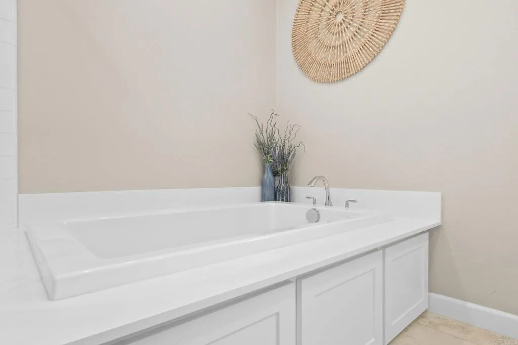 Photo #27: PTP2507848 Listing: Photo #27